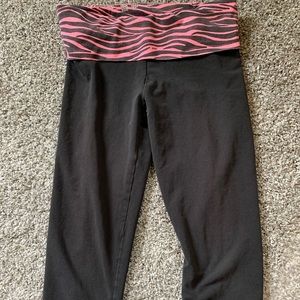 PINK cropped yoga pants